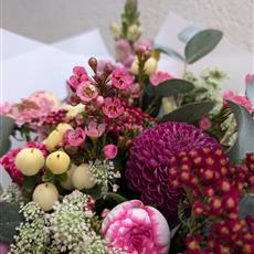 Florist Choice Christmas Hand-tied bouquet